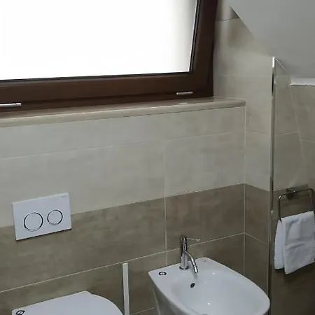 Comeacasa فندق مبيت وإفطار 4*