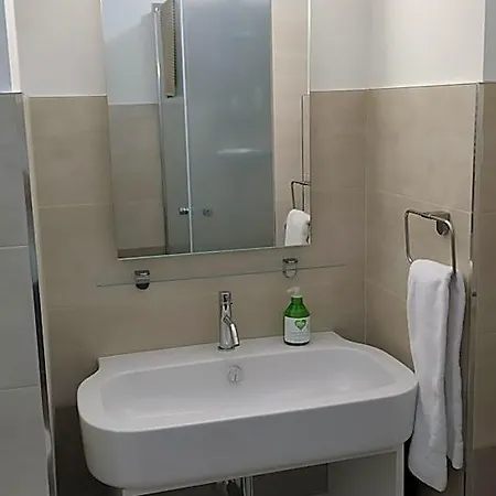 Comeacasa Nocleg ze śniadaniem 4*